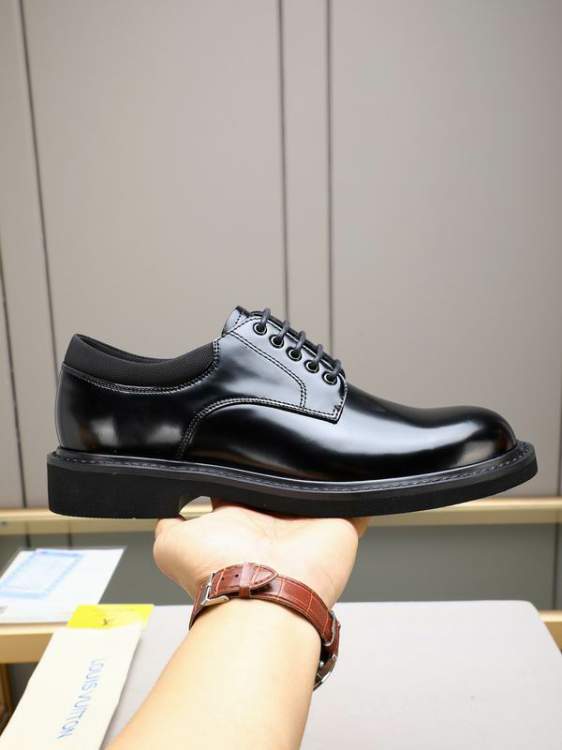 Picture of Louis Vuitton Shoes _SKULVsz39-44hnq110914825